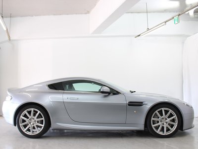 2015 Aston Martin V8 — миниатюра 27