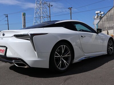 2021 Lexus LC — миниатюра 10