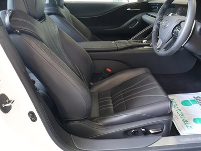 2021 Lexus LC — миниатюра 17