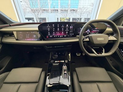صورة 3 لـ 2025 AUDI Q6 E-TRON