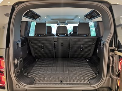 2025 LAND Rover DEFENDER thumbnail 27