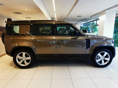 2025 LAND Rover DEFENDER thumbnail 23