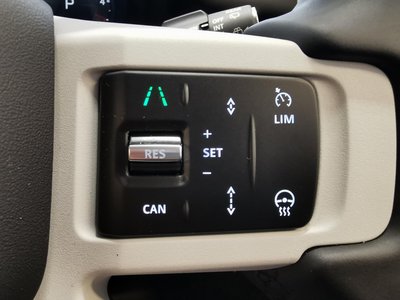 2025 LAND Rover DEFENDER photo 14