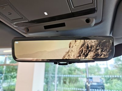 2025 LAND Rover DEFENDER photo 12