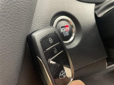 2025 Toyota GR COROLLA thumbnail 31