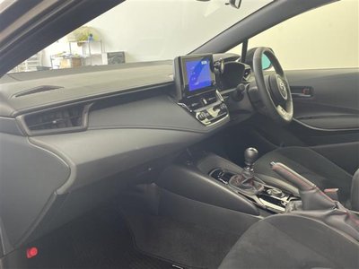 صورة 13 لـ 2025 Toyota GR COROLLA