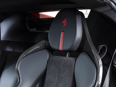 صورة 14 لـ 2023 Ferrari SF90 STRADALE