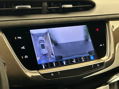 2024 Cadillac XT6 — миниатюра 12