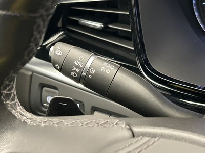 2024 Cadillac XT6 — миниатюра 26