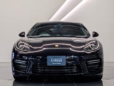 2015 Porsche PANAMERA 缩略图 7