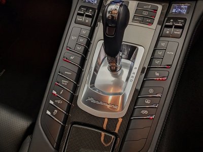 2015 Porsche PANAMERA 缩略图 17
