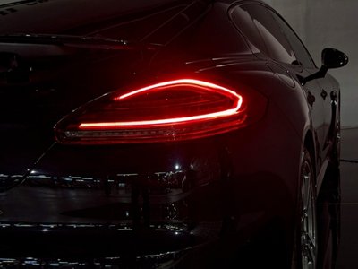 2015 Porsche PANAMERA 缩略图 31