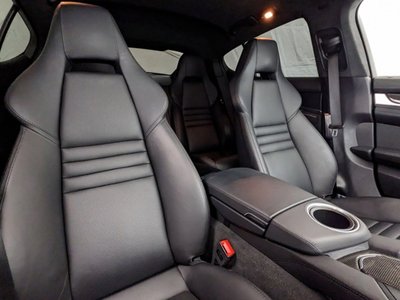 2015 Porsche PANAMERA 缩略图 12