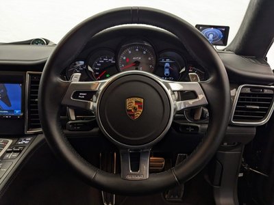 2015 Porsche PANAMERA 缩略图 14