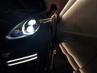 2015 Porsche PANAMERA 缩略图 33