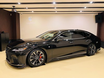 2023 Lexus LS photo 6