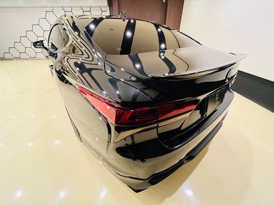 2023 Lexus LS photo 9