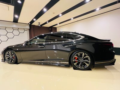 2023 Lexus LS photo 8