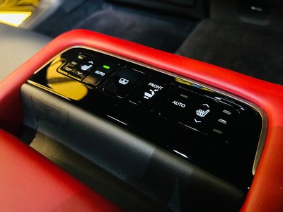 2023 Lexus LS thumbnail 49