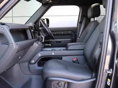 صورة مصغرة 32 لـ 2025 LAND Rover DEFENDER
