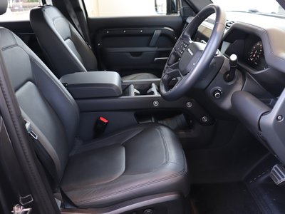 صورة مصغرة 30 لـ 2025 LAND Rover DEFENDER