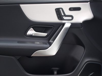 2026 Mercedes-BENZ CLA thumbnail 19
