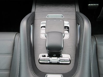 2022 Mercedes-BENZ GLS thumbnail 25