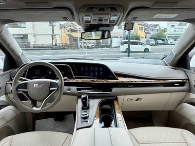 صورة 44 لـ 2022 Cadillac ESCALADE