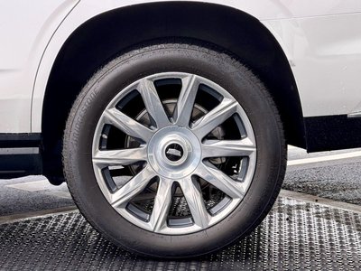 صورة 10 لـ 2022 Cadillac ESCALADE