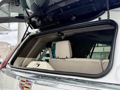 صورة 38 لـ 2022 Cadillac ESCALADE