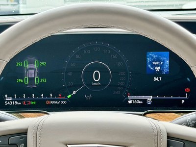 صورة 60 لـ 2022 Cadillac ESCALADE