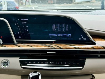 صورة 56 لـ 2022 Cadillac ESCALADE