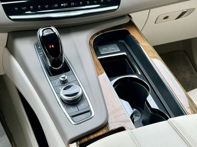 صورة 48 لـ 2022 Cadillac ESCALADE