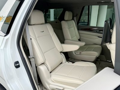 صورة 25 لـ 2022 Cadillac ESCALADE