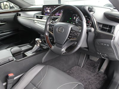 2021 Lexus ES photo 8