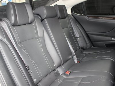 2021 Lexus ES thumbnail 21