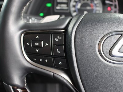 2021 Lexus ES thumbnail 17