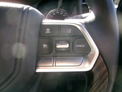 صورة 15 لـ 2024 Toyota LAND CRUISER 300