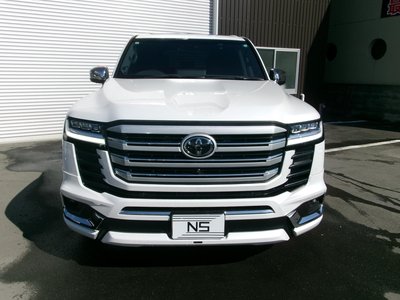 صورة 2 لـ 2024 Toyota LAND CRUISER 300