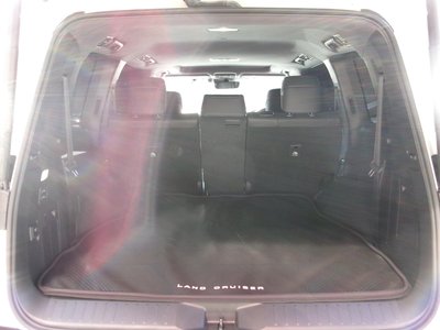 صورة 36 لـ 2024 Toyota LAND CRUISER 300