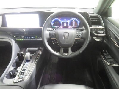 2023 Toyota CROWN SPORT photo 4