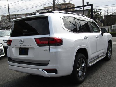 2025 Toyota LAND CRUISER 300 — фото 6