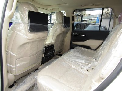 2025 Toyota LAND CRUISER 300 — фото 9