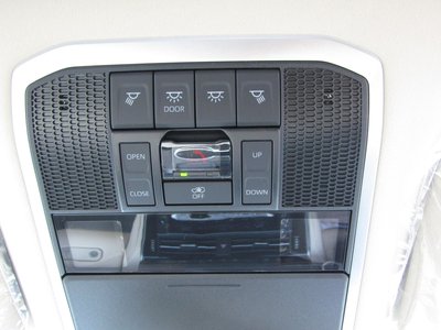 2025 Toyota LAND CRUISER 300 — фото 26