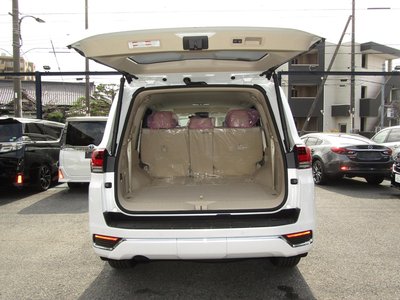 2025 Toyota LAND CRUISER 300 — фото 13