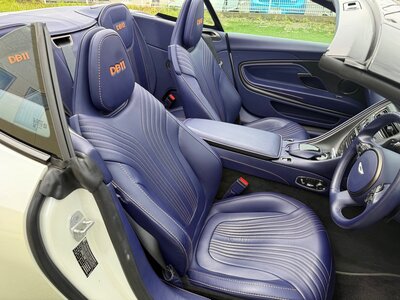 صورة 25 لـ 2019 Aston Martin DB11 VOLANTE
