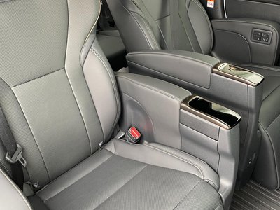 صورة 7 لـ 2024 Toyota ALPHARD