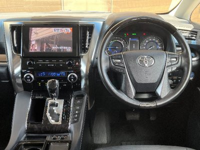 2021 Toyota ALPHARD — фото 3
