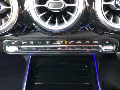 2021 Mercedes-BENZ GLB AMG 照片 35