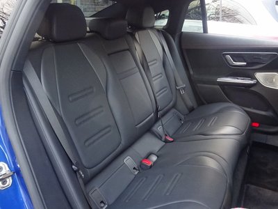 2024 Mercedes-BENZ EQE AMG photo 11